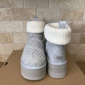 UGG Gray and Cream Knit Cuff Boots